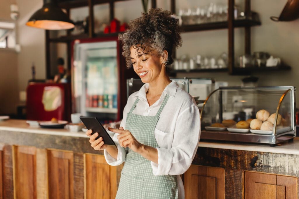 Know Your Neighbors: How to Identify Your Competitors and Analyze Their Marketing 