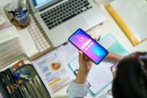 How to Win in the Age of AI (SEO vs. GEO)